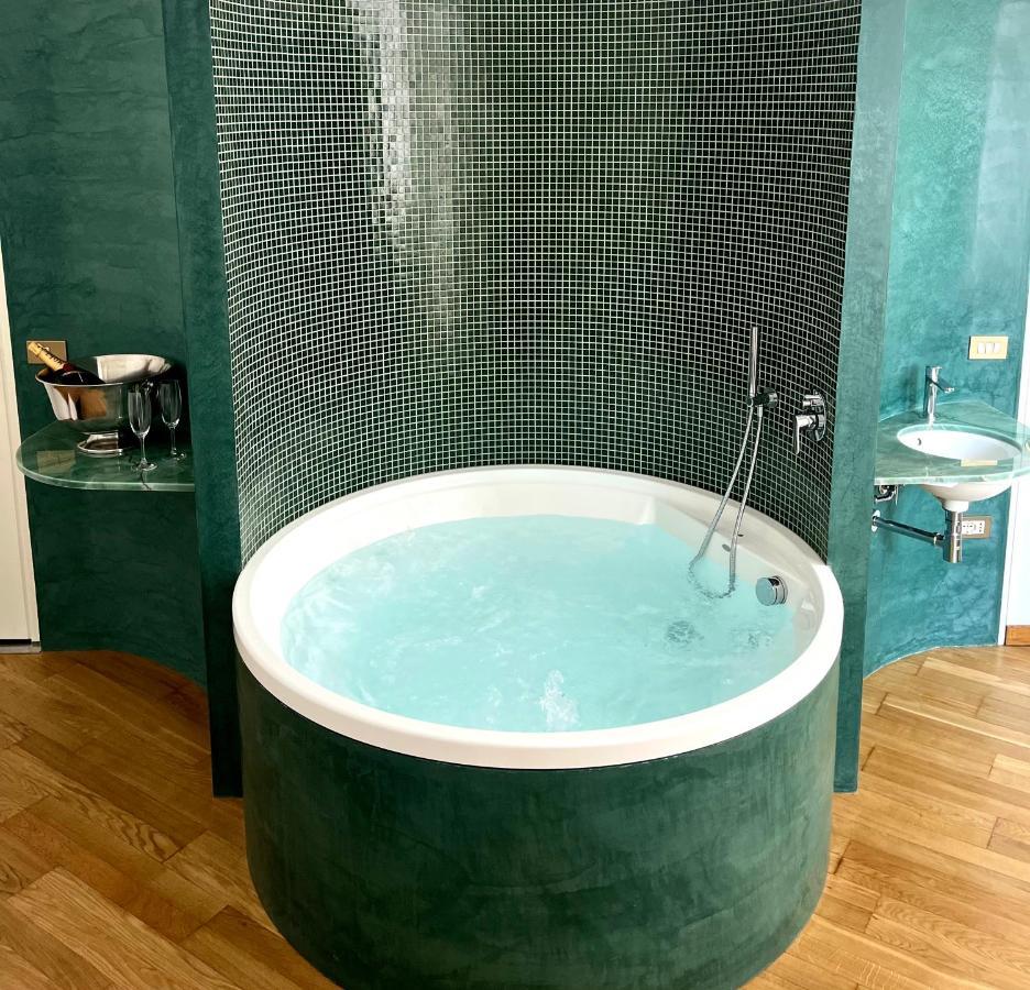 Imperial Terrace Suite ミラノ エクステリア 写真